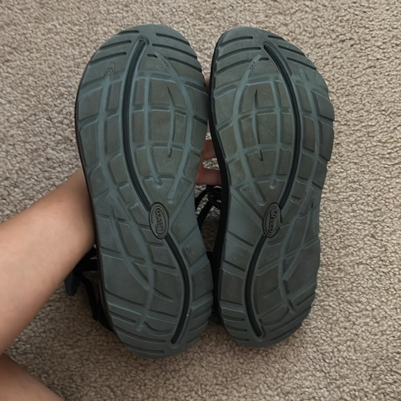 Chaco Black and Multicolor Strappy Sandals size W 9 - Picture 3 of 7